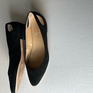 Talbots black suede 1/2” block heel size 6M made in brazil genuine leather upper